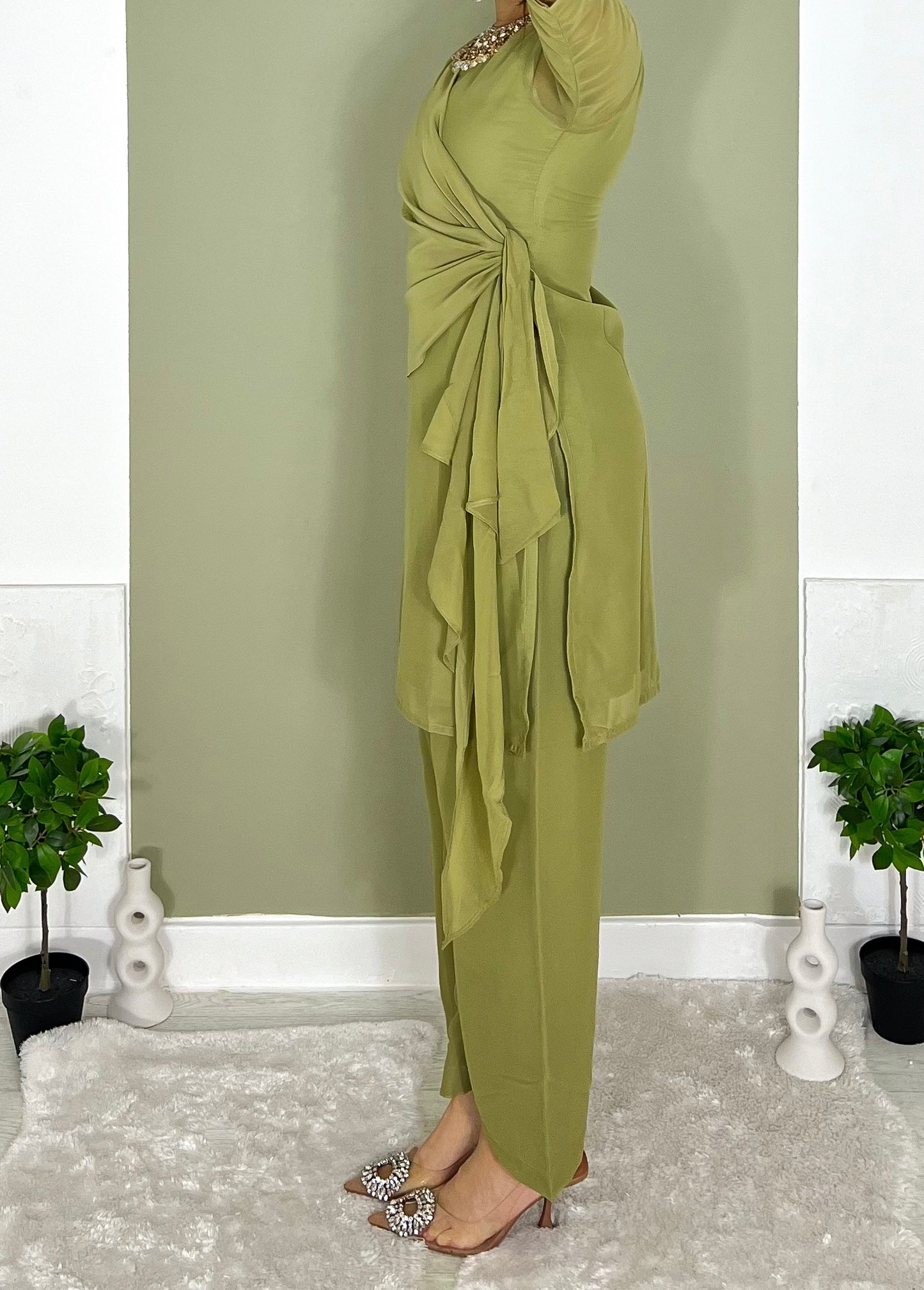 Tie up Suit [1-2 Days Delivery]