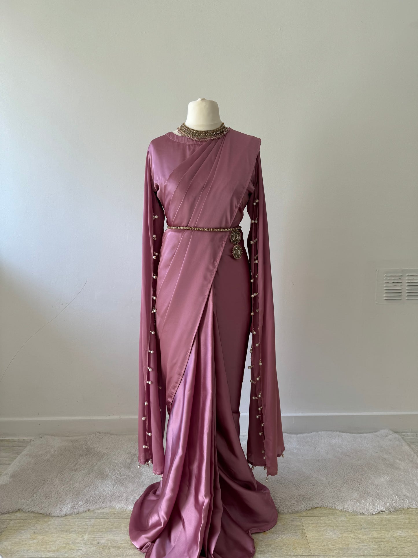 Cape Sleeve Saree [6-8 Days Delivery]