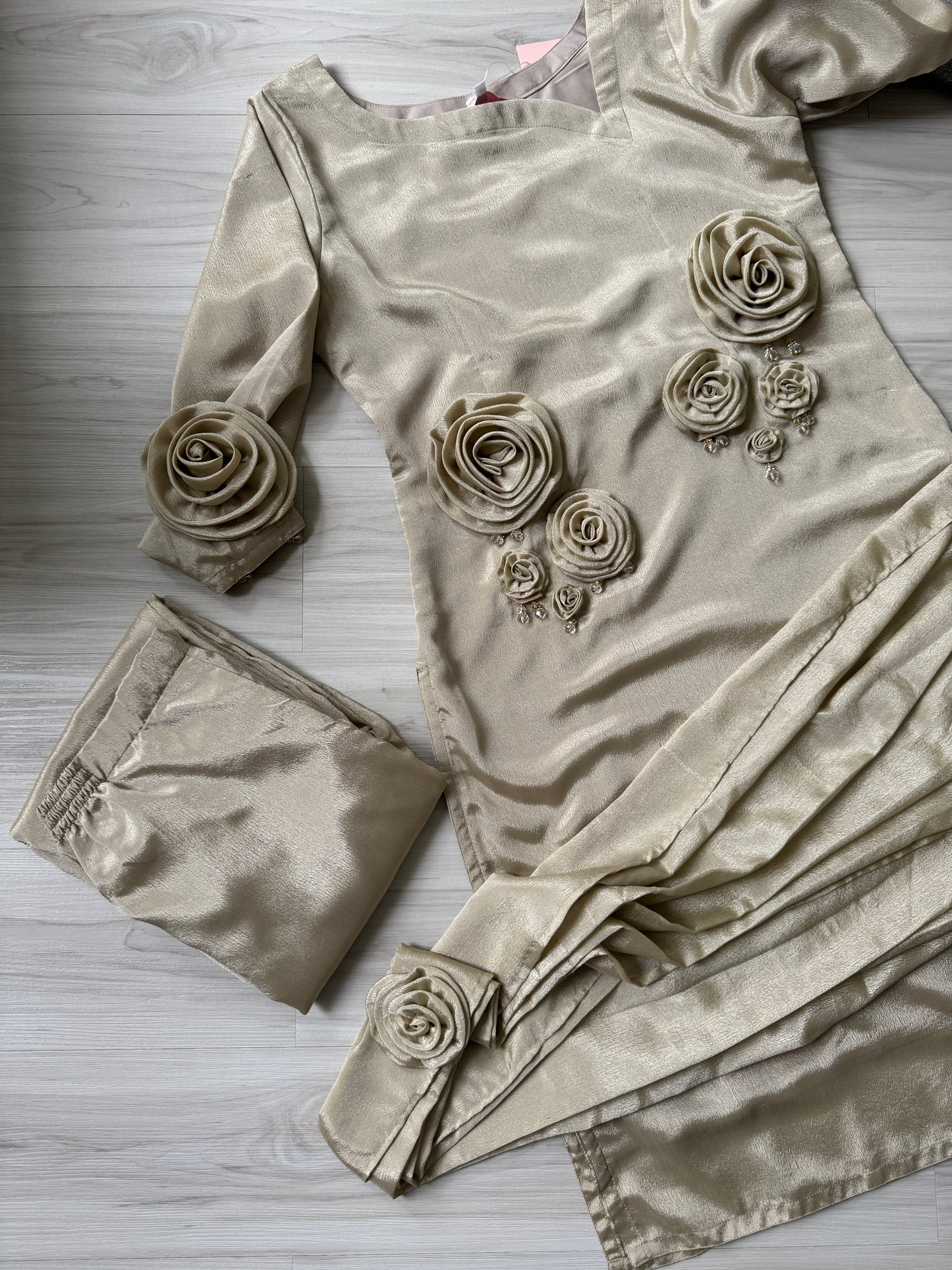 Champagne Rose 3D Flower Suit [1-2 Days Delivery]